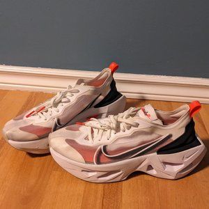 NIKE Womens running shoes- 8US